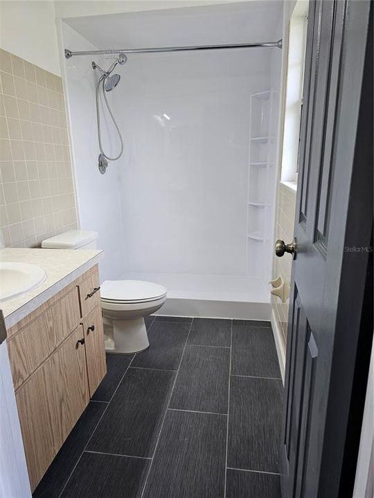 For Sale: $379,900 (3 beds, 2 baths, 1676 Square Feet)