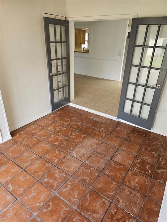 For Sale: $379,900 (3 beds, 2 baths, 1676 Square Feet)