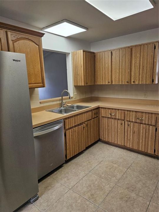 For Sale: $379,900 (3 beds, 2 baths, 1676 Square Feet)