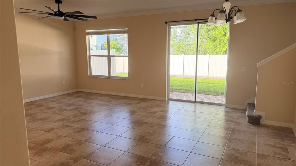 В аренду: $2,300 (4 спален, 2 ванн, 2122 Квадратных фут)