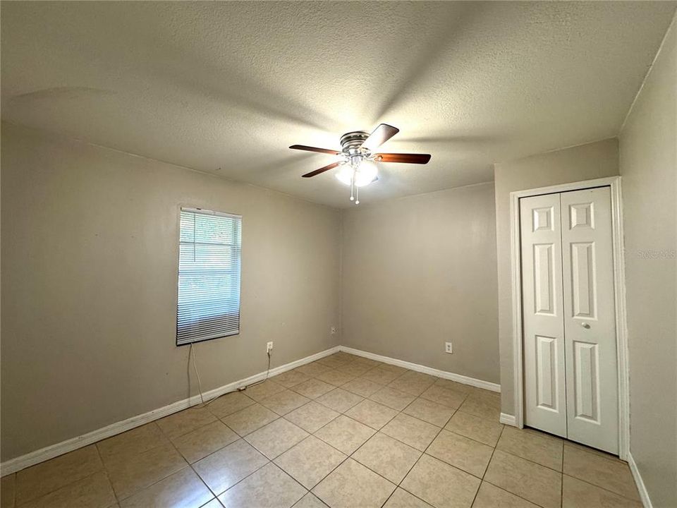 出租: $1,000 (1 贝兹, 1 浴室, 600 平方英尺)