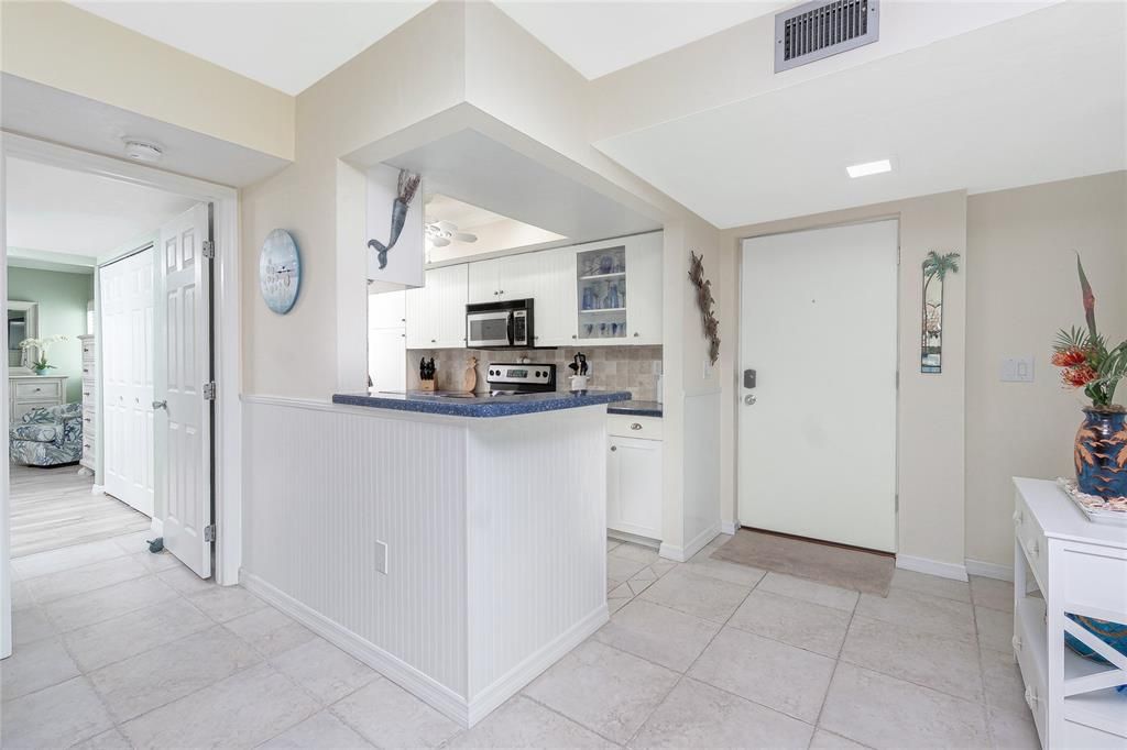 待售: $698,000 (3 贝兹, 3 浴室, 1555 平方英尺)