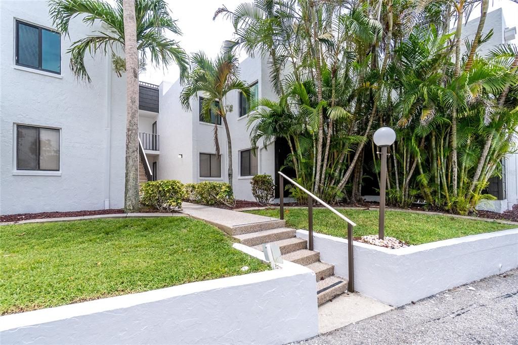 待售: $698,000 (3 贝兹, 3 浴室, 1555 平方英尺)