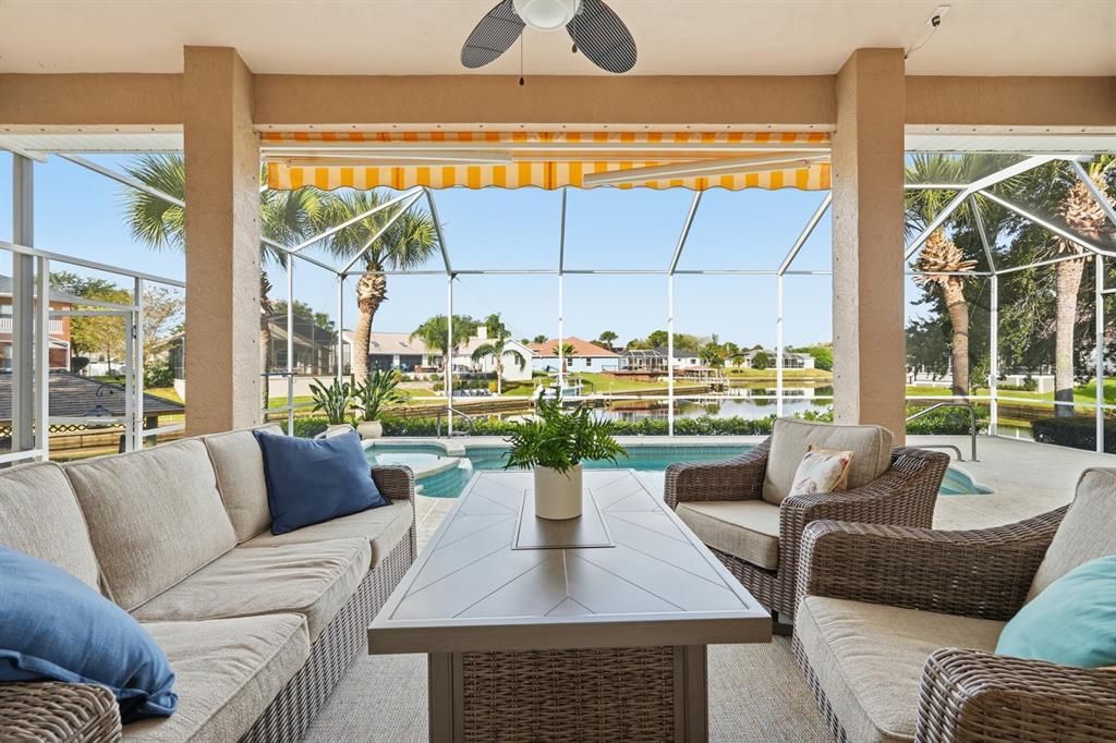 待售: $870,000 (4 贝兹, 2 浴室, 2364 平方英尺)