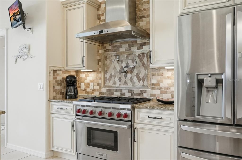 待售: $870,000 (4 贝兹, 2 浴室, 2364 平方英尺)