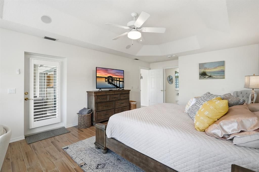 待售: $870,000 (4 贝兹, 2 浴室, 2364 平方英尺)