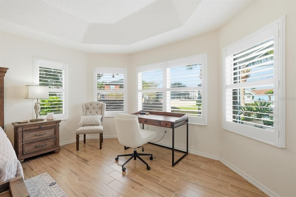 待售: $870,000 (4 贝兹, 2 浴室, 2364 平方英尺)