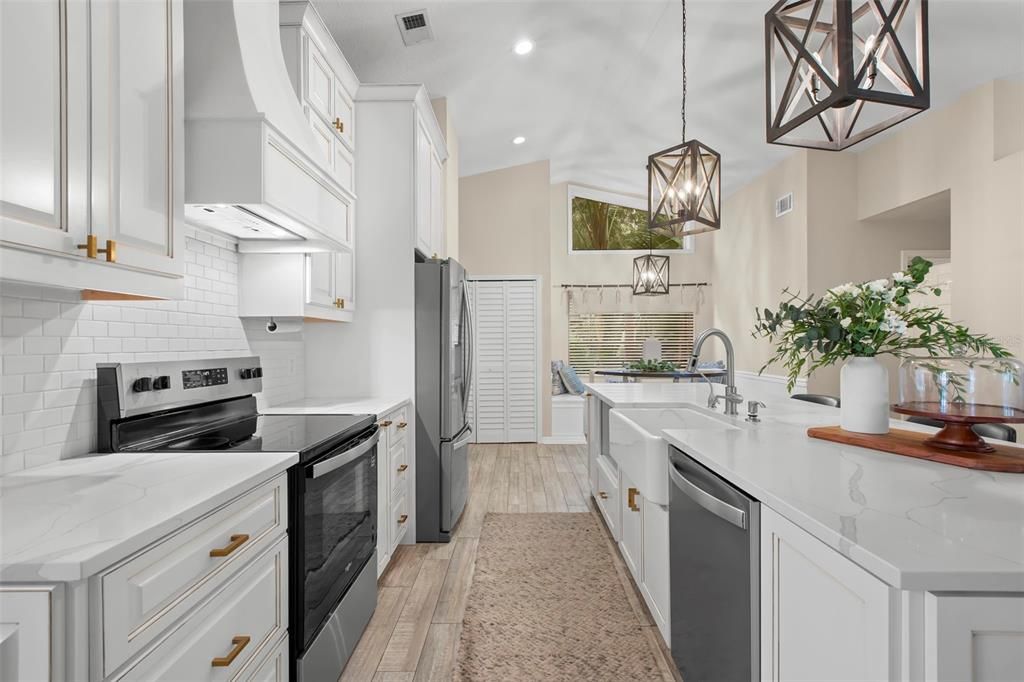 For Sale: $699,990 (3 beds, 2 baths, 2400 Square Feet)