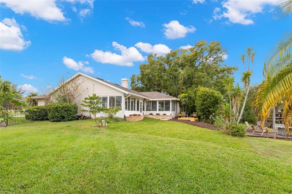 For Sale: $699,990 (3 beds, 2 baths, 2400 Square Feet)