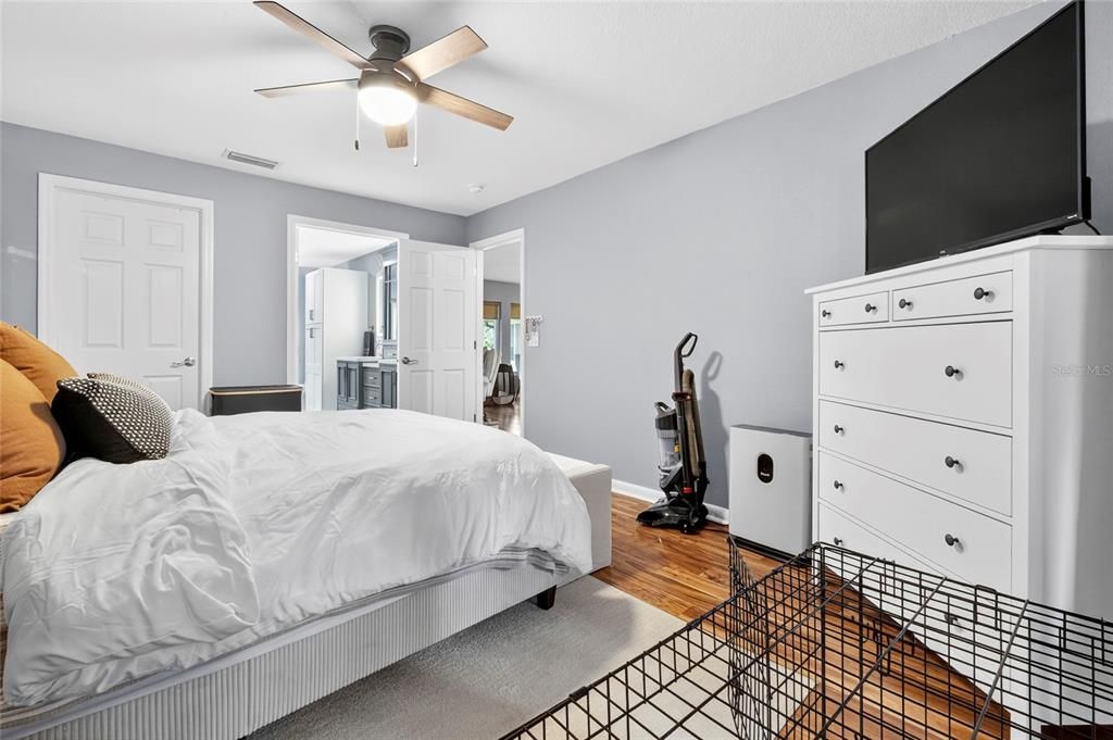 待售: $520,000 (3 贝兹, 2 浴室, 2046 平方英尺)