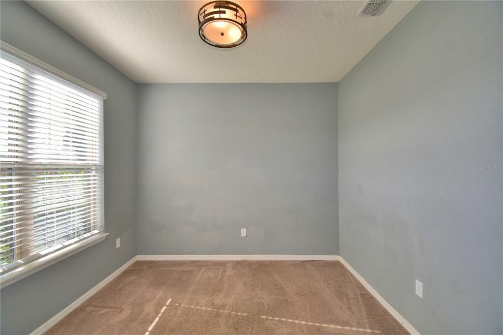 En Venta: $385,000 (4 camas, 2 baños, 2612 Pies cuadrados)