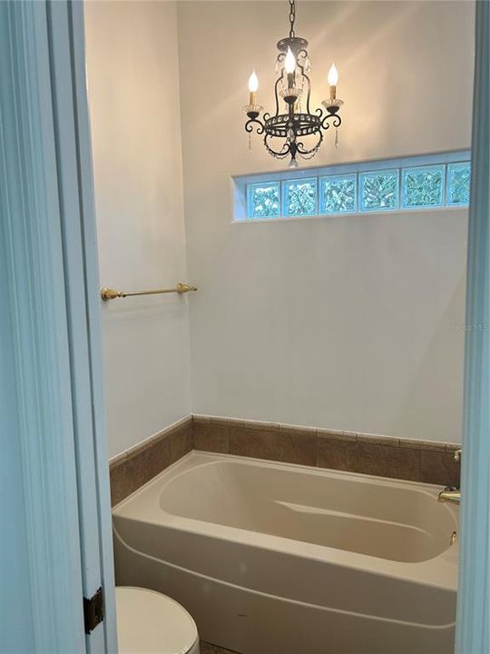 For Rent: $6,000 (3 beds, 4 baths, 3127 Square Feet)