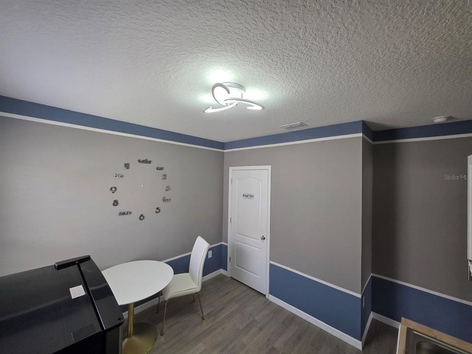 En Renta: $1,300 (1 camas, 1 baños, 350 Pies cuadrados)