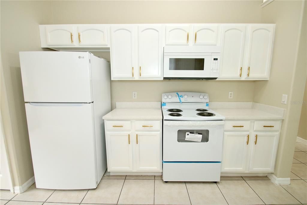 出租: $2,600 (4 贝兹, 2 浴室, 1822 平方英尺)