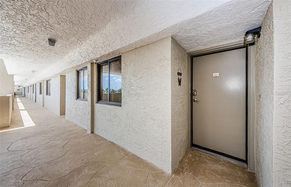 For Rent: $3,800 (2 beds, 2 baths, 1236 Square Feet)