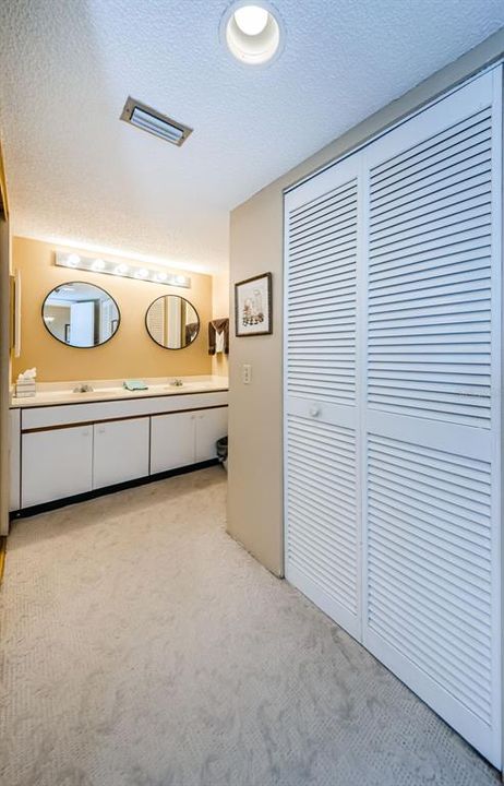 For Rent: $3,800 (2 beds, 2 baths, 1236 Square Feet)