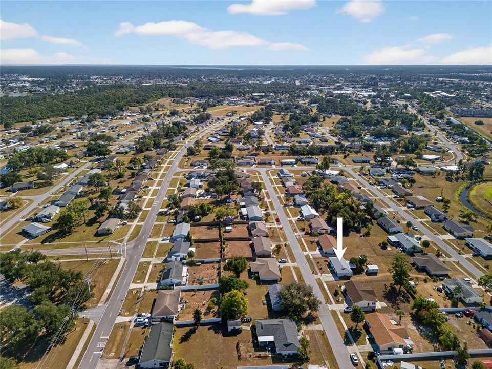 Active With Contract: $199,000 (2 beds, 2 baths, 888 Square Feet)