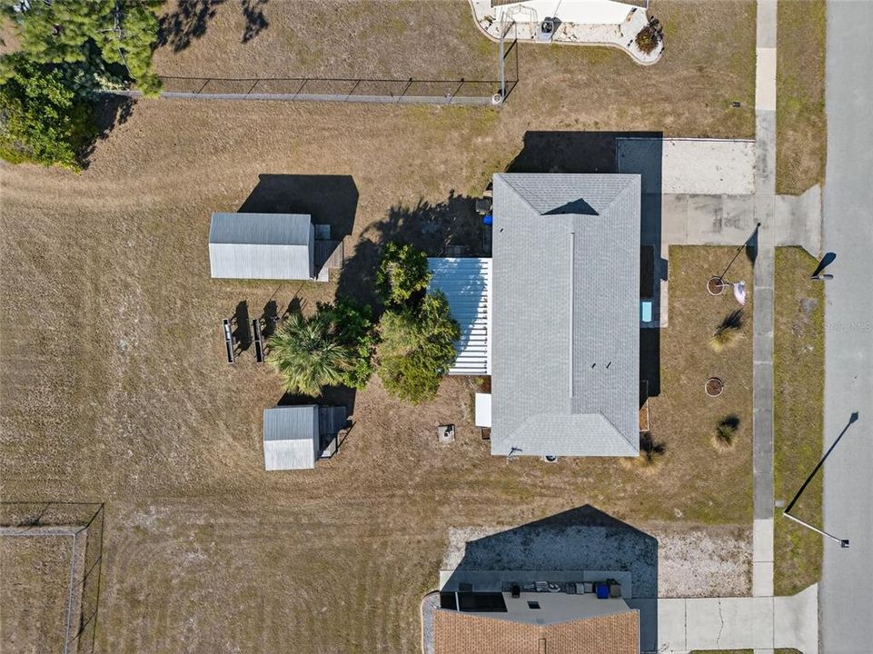 Active With Contract: $199,000 (2 beds, 2 baths, 888 Square Feet)