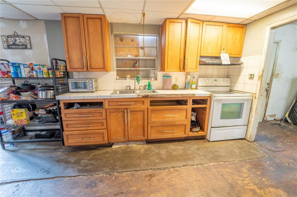 待售: $799,900 (3 贝兹, 2 浴室, 1981 平方英尺)