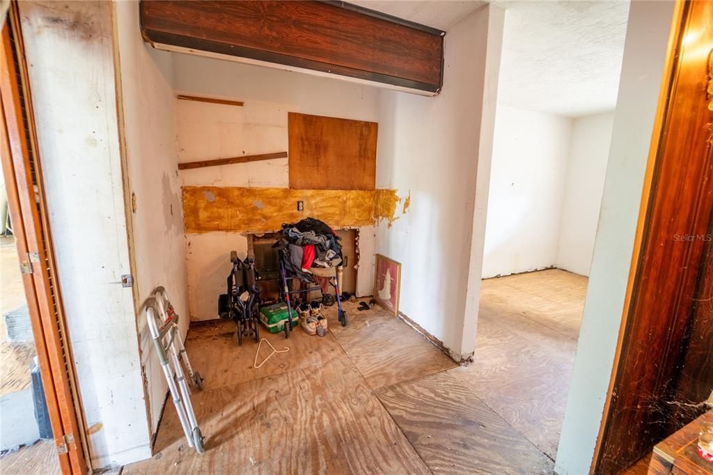 待售: $799,900 (3 贝兹, 2 浴室, 1981 平方英尺)