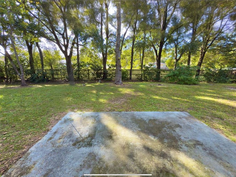 Active With Contract: $335,000 (3 beds, 2 baths, 1500 Square Feet)