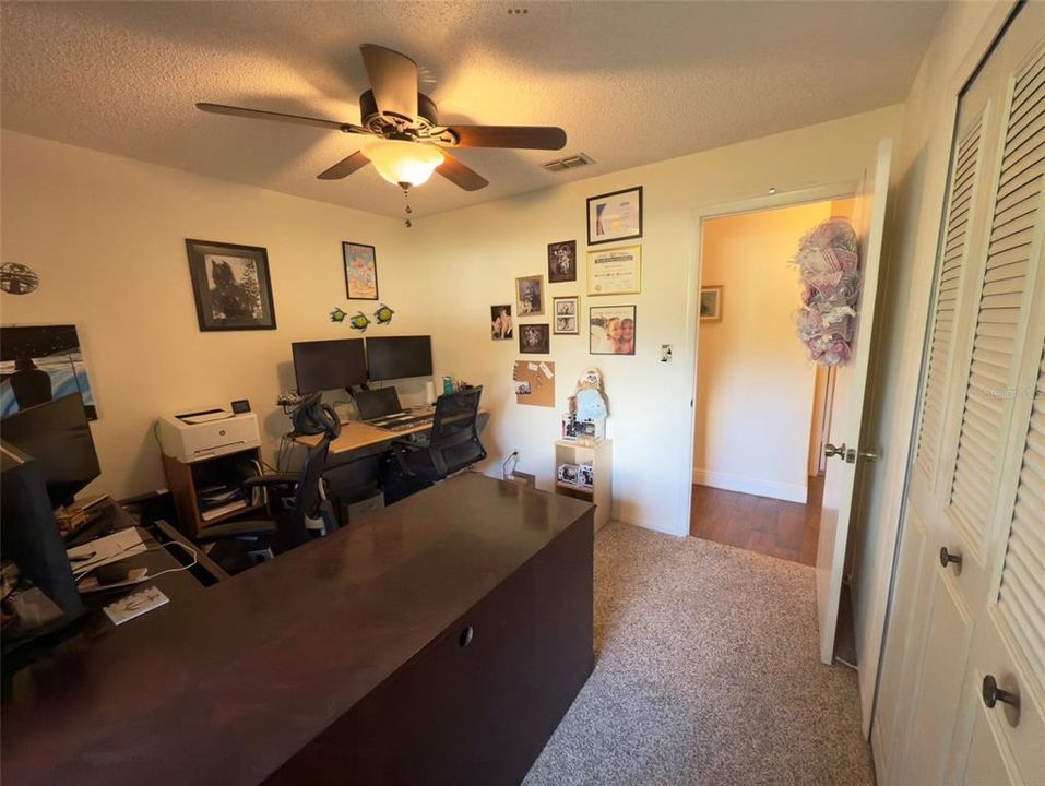 Active With Contract: $335,000 (3 beds, 2 baths, 1500 Square Feet)