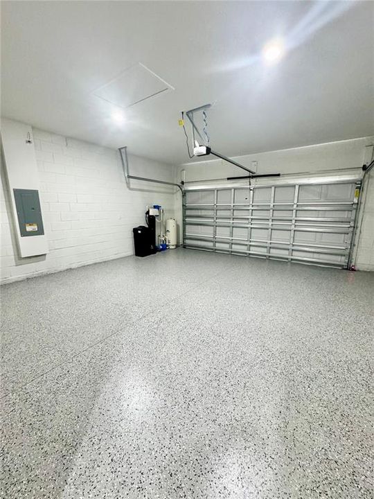 For Sale: $374,990 (4 beds, 3 baths, 1894 Square Feet)