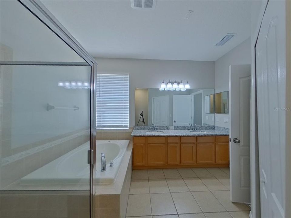 Active With Contract: $2,199 (4 beds, 3 baths, 2140 Square Feet)