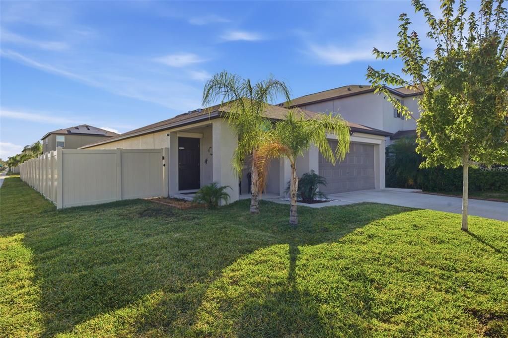 На продажу: $350,000 (3 спален, 2 ванн, 1451 Квадратных фут)