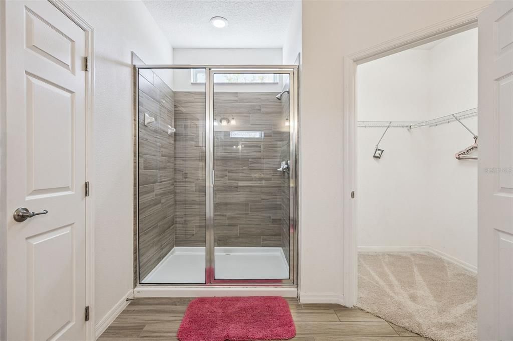 For Sale: $1,150,000 (13 beds, 10 baths, 5448 Square Feet)