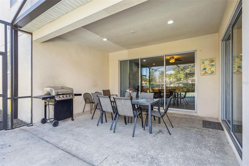 For Sale: $1,150,000 (13 beds, 10 baths, 5448 Square Feet)