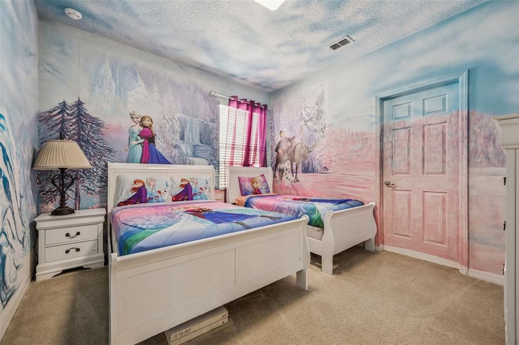 For Sale: $1,150,000 (13 beds, 10 baths, 5448 Square Feet)