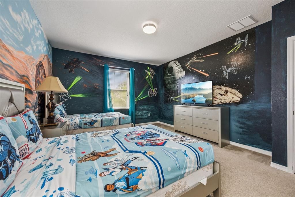 For Sale: $1,150,000 (13 beds, 10 baths, 5448 Square Feet)