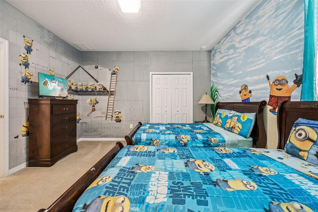 For Sale: $1,150,000 (13 beds, 10 baths, 5448 Square Feet)