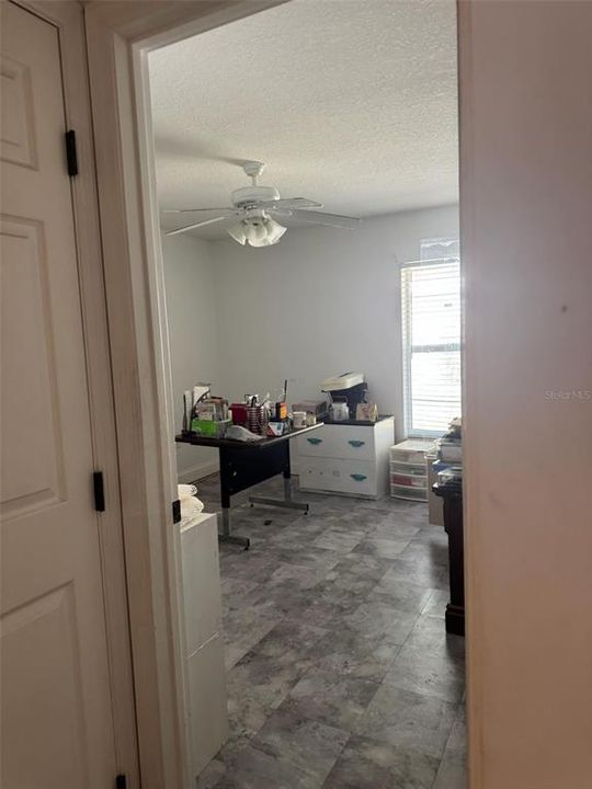 For Sale: $279,000 (3 beds, 2 baths, 1504 Square Feet)