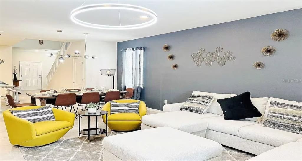 For Sale: $549,000 (7 beds, 5 baths, 3154 Square Feet)