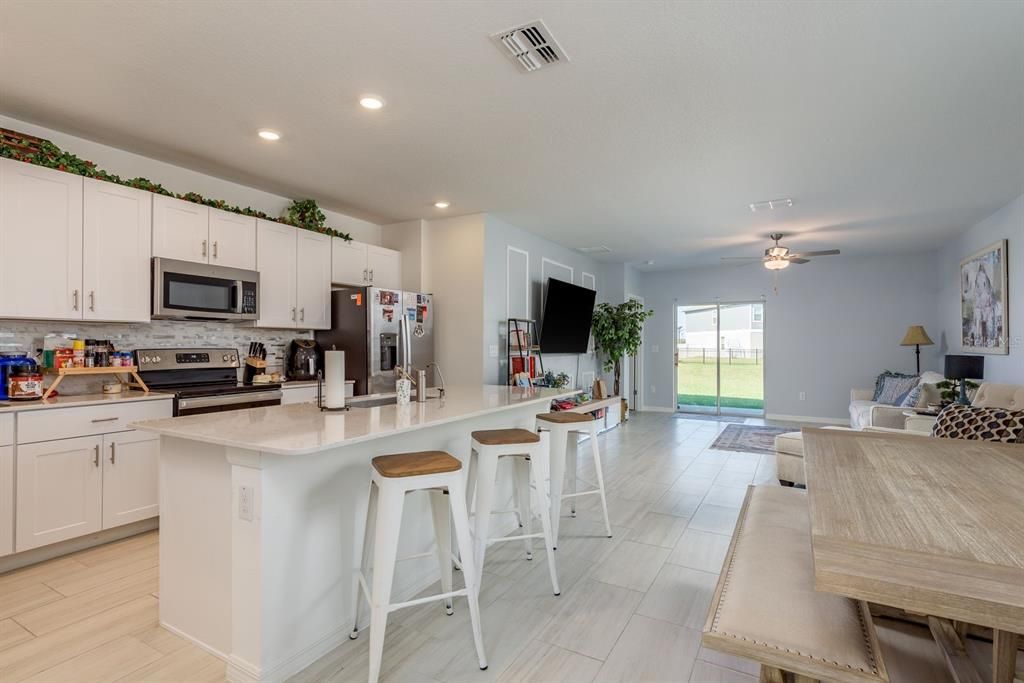 For Sale: $445,000 (5 beds, 2 baths, 2389 Square Feet)