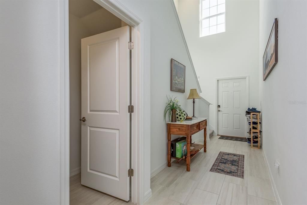 For Sale: $445,000 (5 beds, 2 baths, 2389 Square Feet)