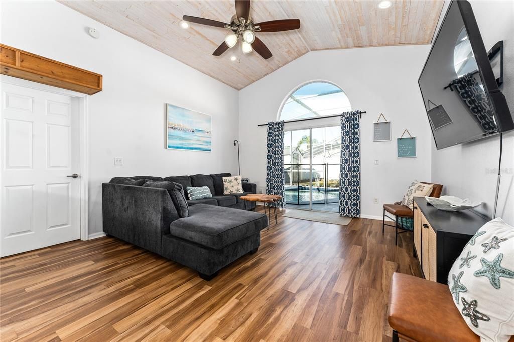 出租: $2,750 (3 贝兹, 2 浴室, 1176 平方英尺)