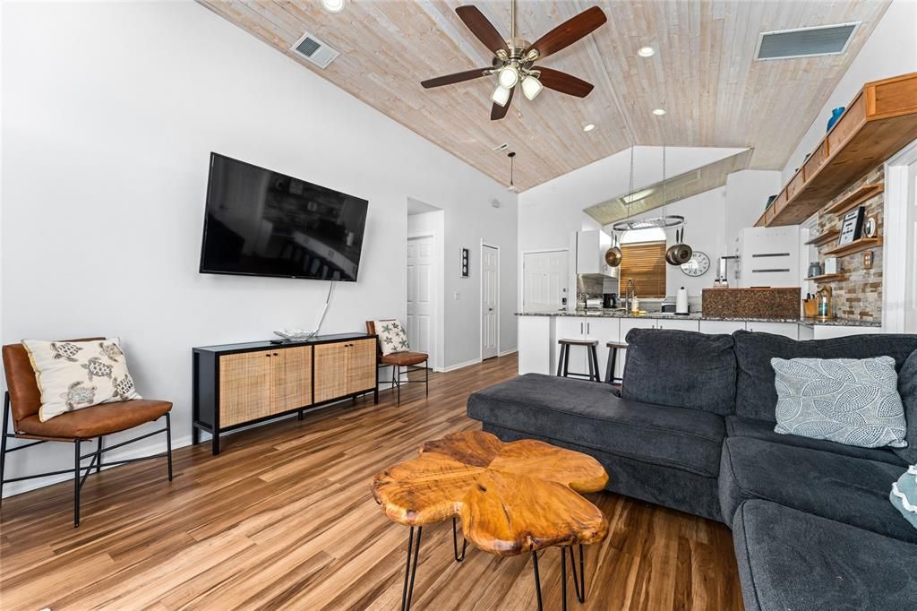 出租: $2,750 (3 贝兹, 2 浴室, 1176 平方英尺)