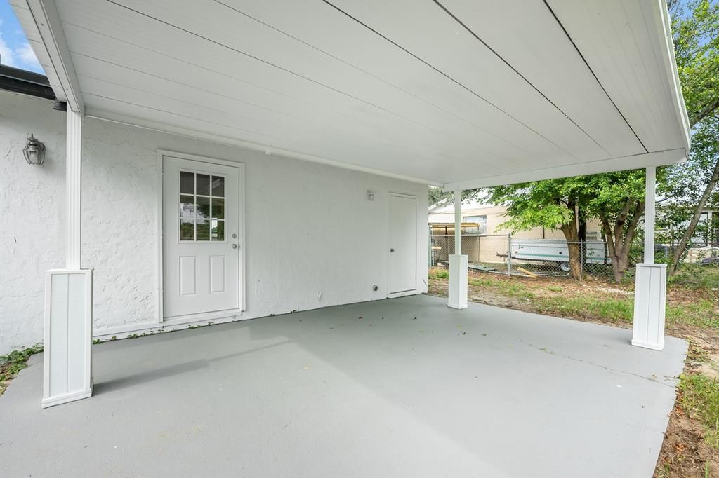 For Sale: $325,000 (3 beds, 1 baths, 1300 Square Feet)
