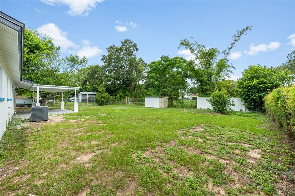 For Sale: $325,000 (3 beds, 1 baths, 1300 Square Feet)