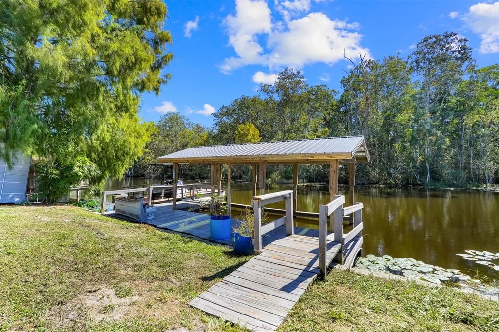 For Sale: $374,900 (2 beds, 2 baths, 1420 Square Feet)