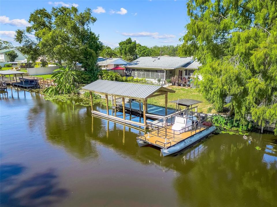 For Sale: $374,900 (2 beds, 2 baths, 1420 Square Feet)