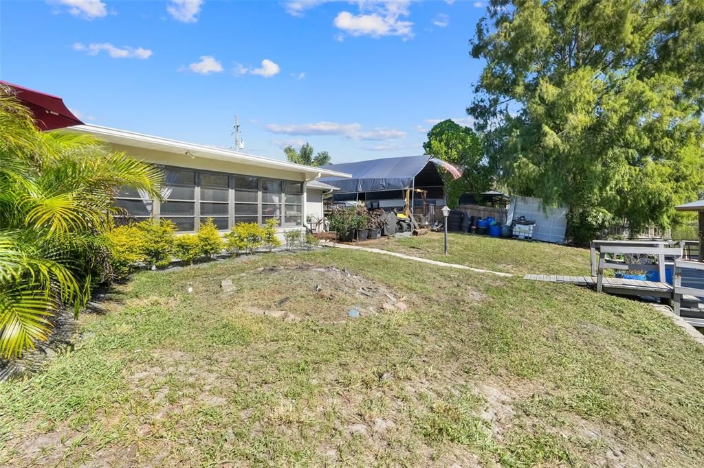 For Sale: $374,900 (2 beds, 2 baths, 1420 Square Feet)