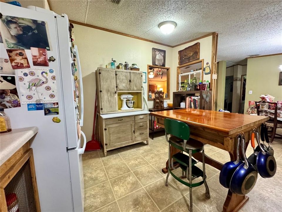 待售: $310,000 (3 贝兹, 2 浴室, 1404 平方英尺)