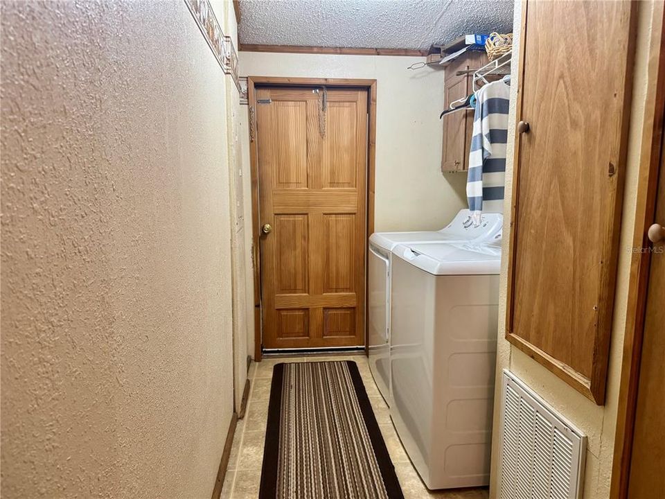 待售: $310,000 (3 贝兹, 2 浴室, 1404 平方英尺)