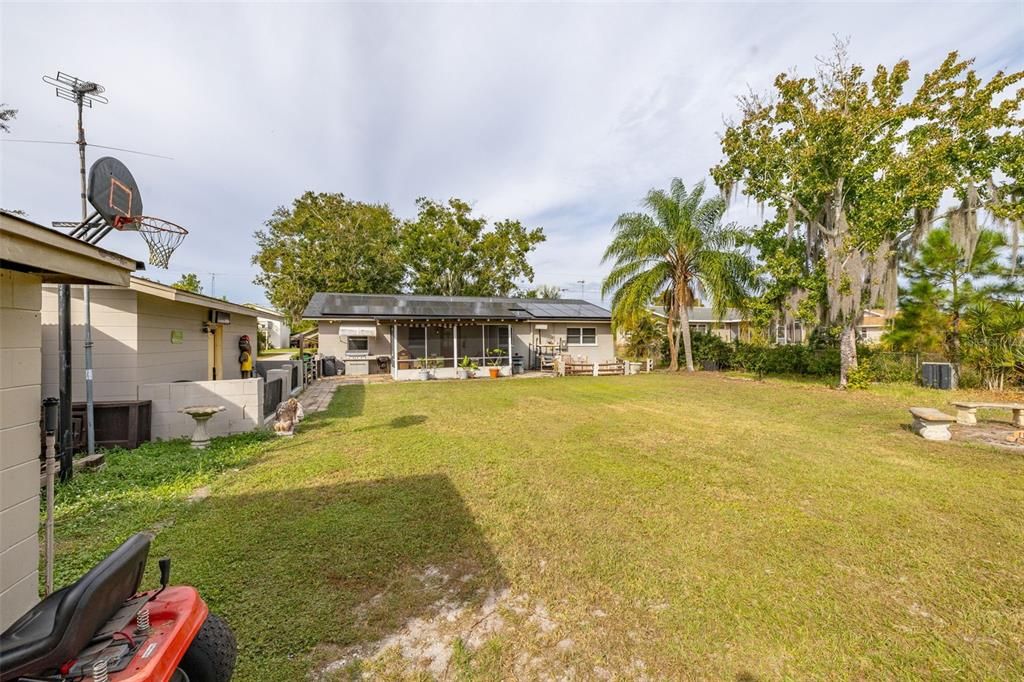 For Sale: $309,000 (3 beds, 2 baths, 1673 Square Feet)