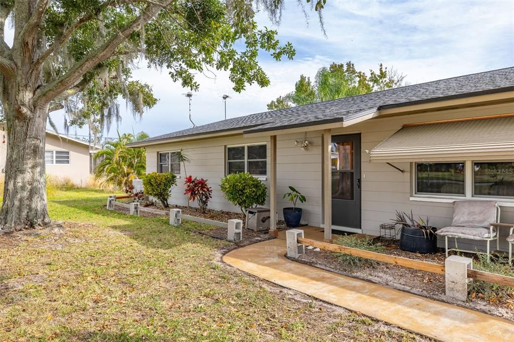 For Sale: $309,000 (3 beds, 2 baths, 1673 Square Feet)