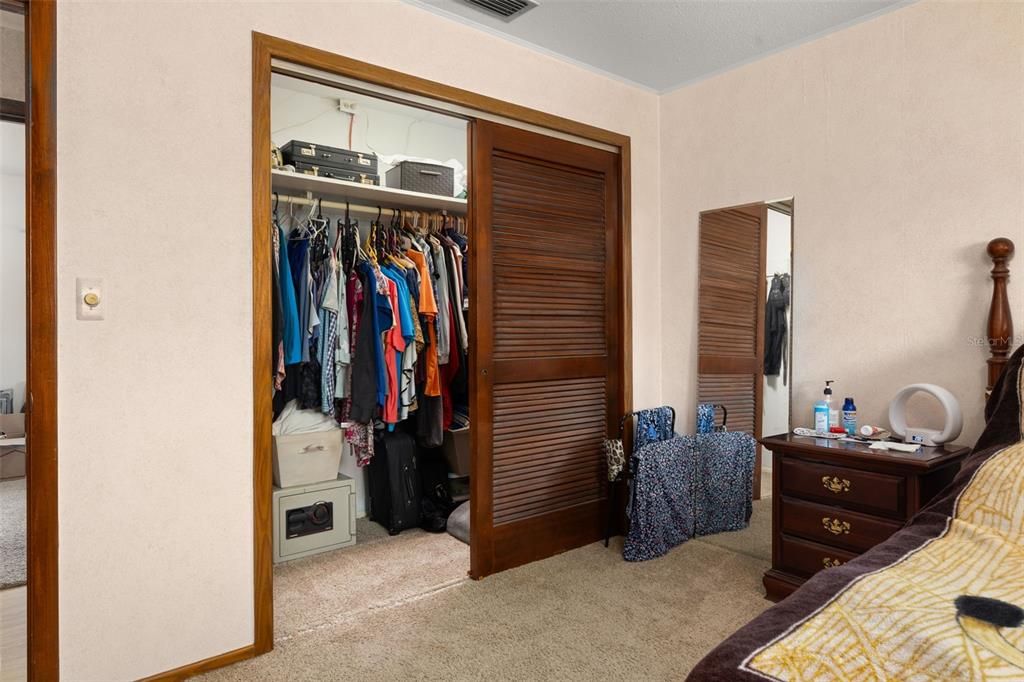 For Sale: $309,000 (3 beds, 2 baths, 1673 Square Feet)